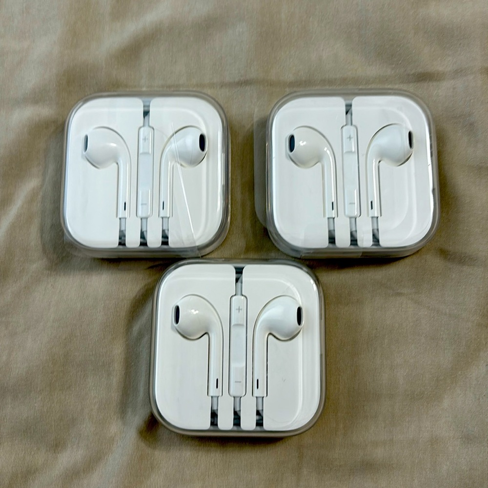 Apple iPhone ear buds corded. 3 sets for one price